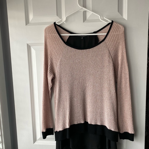 Two sweater bundle - Picture 9 of 9